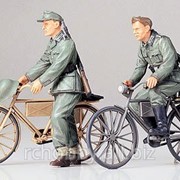 Модель Немецкие солдаты с велосипедами фотография
