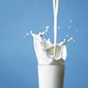Молоко обезжиренное фотография