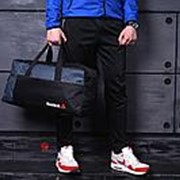 Стильная спортивная сумка Reebok (темно-синяя) фотография