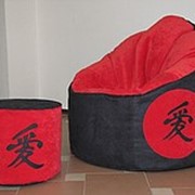 Кресло-пуф и пуфик в японском стиле фотография