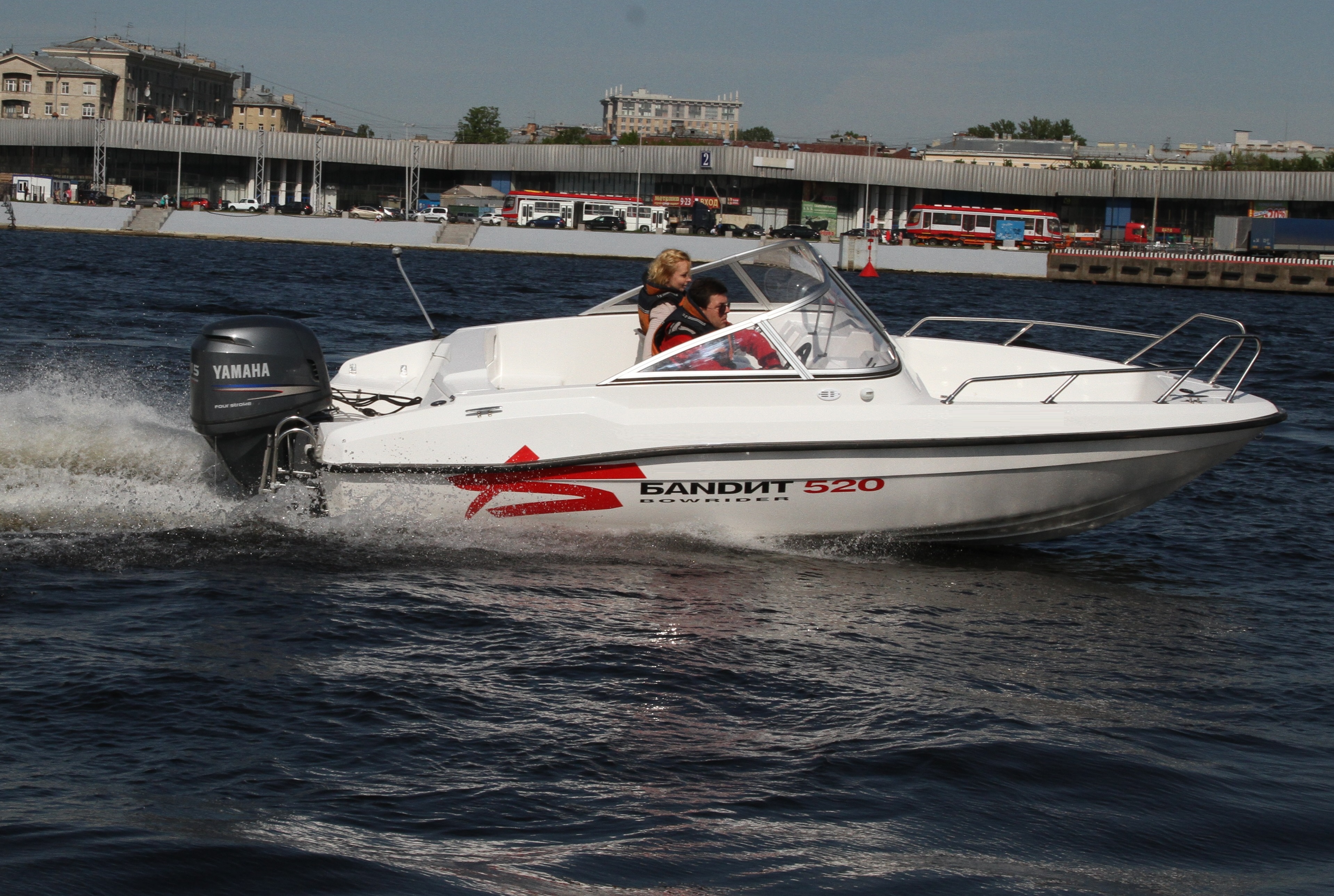 Grizzly 660 pro cabin. Катер групп. Бк-16 катер. Bayliner capri 2052. Катер gladius 520 sea wind.