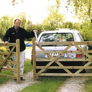 Ворота деревянные фотография