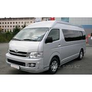 Toyota Hiace (11, 14 м. )