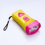 Фонарь 'Яркость' FT-9918, 1 LED, кнопка в виде сердца, микс, 10х4.9х3.4 см