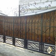 Откатные (сдвижные) кованые ворота в Житомире. фото