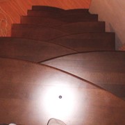 Лестница мз бука “утиный шаг“ фото