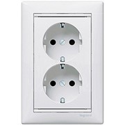 Valena Розетка 2х2К+З (Белая) фото