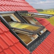Окна для крыши с комбинированной системой открывания FAKRO FPP-V U3 preSelect и FPU-V U3 preSelect фотография