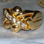 Золотое кольцо головоломка с Бриллиантом от WickerRing фото