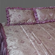 Покрывало люрексовое на двуспальную кровать Феличе розовое