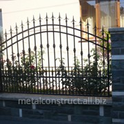Забор с металлической ковкой №8 фотография