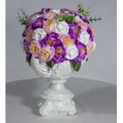 Кубок белый франция композиция из мыла розовые и фиолетовые розы фотография