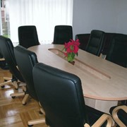 Столы для переговоров фотография