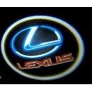 Проекция логотипа автомобиля LEXUS фотография
