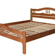 Кровать деревянная двуспальная фото