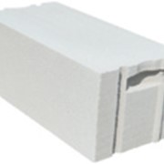 Блок с захватом для рук и системой кладки паз-гребень