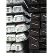 Шпала железобетонная. фото