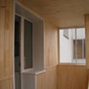 Отделка балконов и лоджий деревянной вагонкой фото
