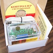 Светодиодный контроллер с USB загрузкой и димером. фото