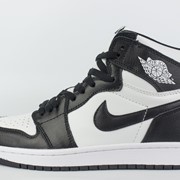 Кроссовки Nike Air Jordan 1 Black / White