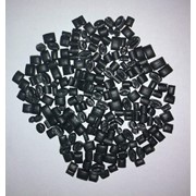 Полипропилен гранулированный черный фотография