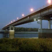 Строительство больших, средних и малых мостов; фотография