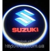 Проекция логотипа автомобиля Suzuki фото