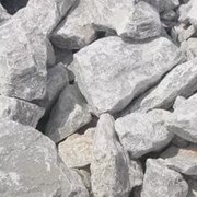 камень гипсовый 2сорт(фракции:0-20,20-60,60-300мм) фото