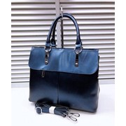 Женская сумка тоут глянцевая из натуральной кожи 26 х 32 см синяя фотография