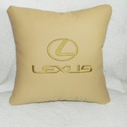 Подушка бежевая LEXUS с золотой вышивкой фото