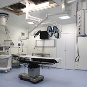 Медицинские панели для операционных, отделки больниц. Конструкционные антивандальные панели для стен HPL.