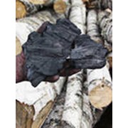 Березовый древесный уголь фото