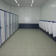 Сантехнические перегородки любой сложности/ Перегородки в туалеты. Туалетные перегородки. фото