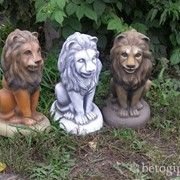 Скульптуры львы, олени