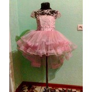 Нарядное детское платье пышное с шлейфом на выпускной снижинка розовое
