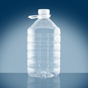 Пластиковая ПЭТ бутылка фото