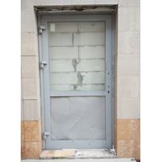 Ремонт алюминиевых и металлопластиковых дверей Кие фотография