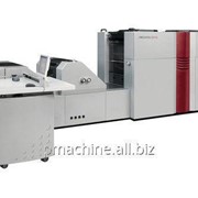 Офсетная 4-х красочная цифровая печатная машина с секцией сплошного и выборочного лакирования PRESSTEK 52DI-AC фотография