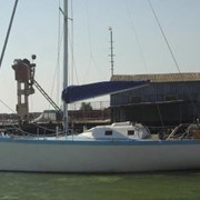 Парусная яхта Лотос
