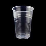 Одноразовые пластиковые прозрачные стаканы фото