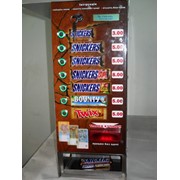 Автомат продажи шоколадных батончиков фото