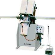 Автоматический четырехкоординатный станок для фрезерования водоотливных каналов в алюминиевом и ПВХ профиле LXC-4 фотография