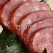 Колбасы копчёно-варёные фотография