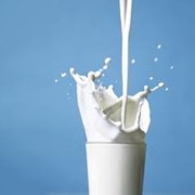 Молоко питьевое цельное фотография