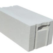 Блок с захватом для рук и системой кладки паз-гребень Н+Н
