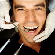 Имплантация зубов. фотография
