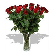 Композиции из живых цветов. Букет из 31 импортной розы XXL фотография