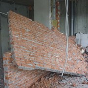 Демонтаж зданий и сооружений в Красноярске фото
