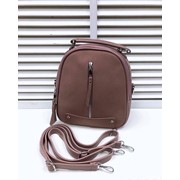 Женская сумка-рюкзак с вертикальным замочком спереди и ручкой из эко кожи 27 х 23 см темно-бежево-розовый фото