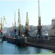 Экспедирование комплексное в Одесском морском торговом порту и других портах Украины. Перегрузочный комплекс, позволяющий принять и разместить на своих площадях до 150 тысяч тонн грузов